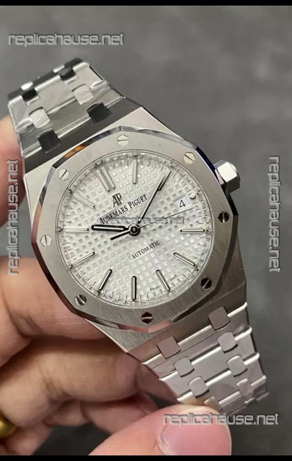 Audemars Piguet Royal Oak 37MM White Dial 904L Steel Watch in 3120 Movement - 1:1 Mirror Replica