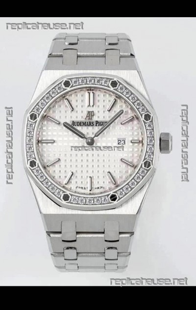 Audemars Piguet Royal Oak 33MM 904L White Black Dial 1:1 Mirror Replica Watch
